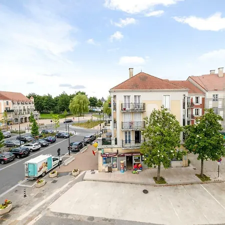 Bailly Plaza